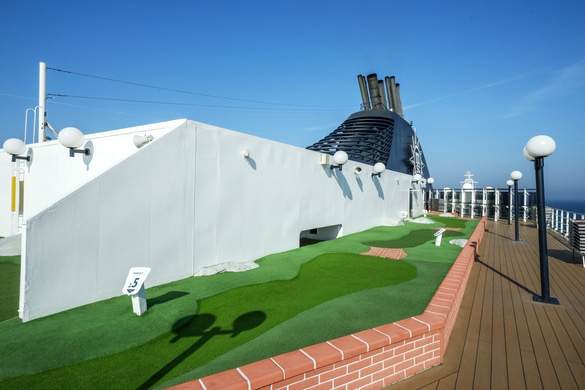 MSC Cruises MSC Lirica Adventure Golf ©MSC Rights - Ivan Sarfatti.jpg